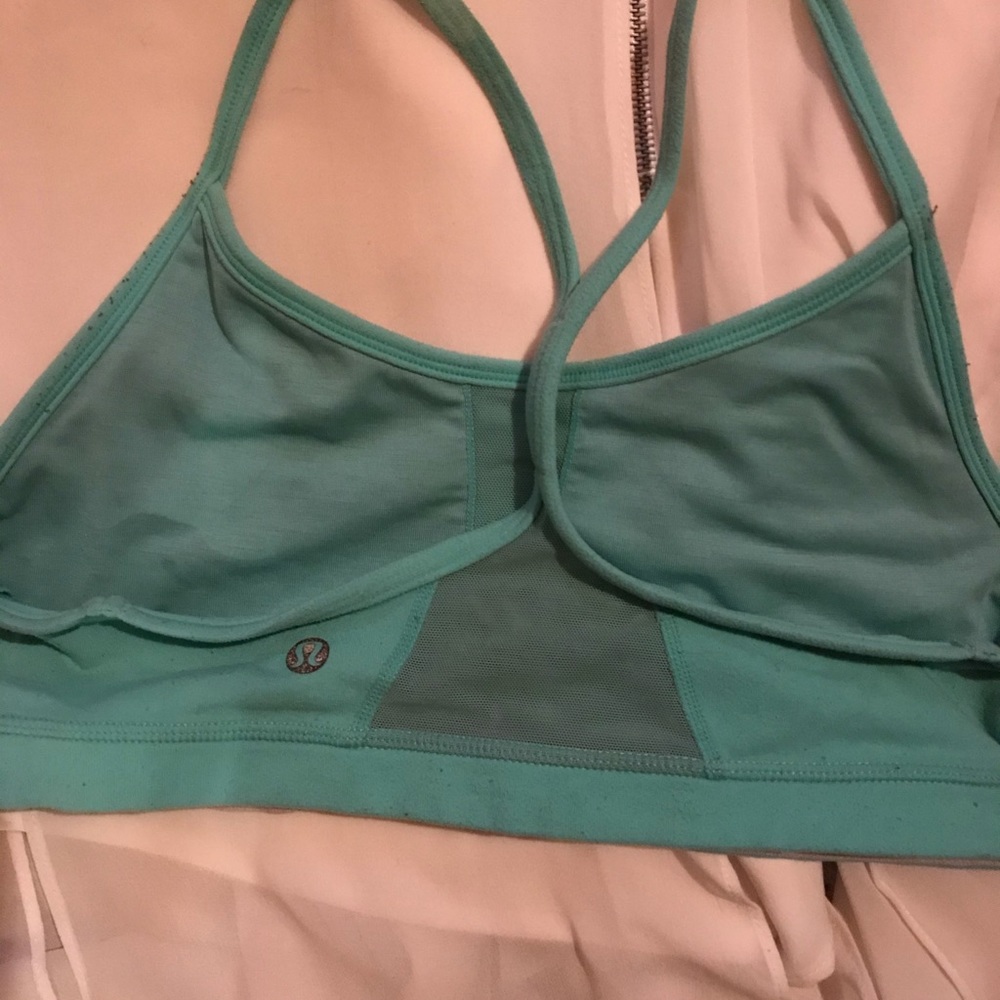 Lululemon bra size 6 - Picture 2 of 2